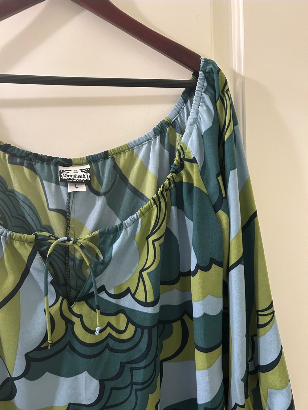 Manuheali'i Hawaiian Dress Womens Sz L Green Blue Wave-Print Alohawear - Picture 3 of 7